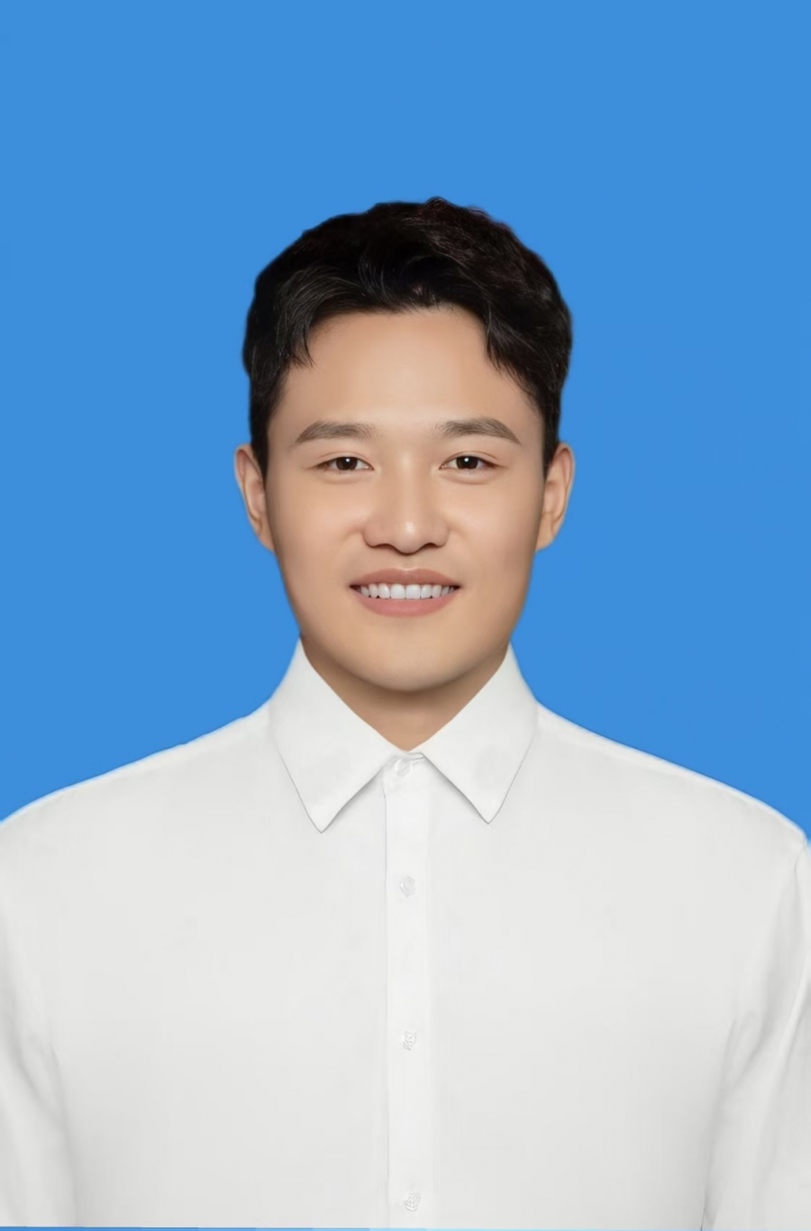 鲍勇.jpg